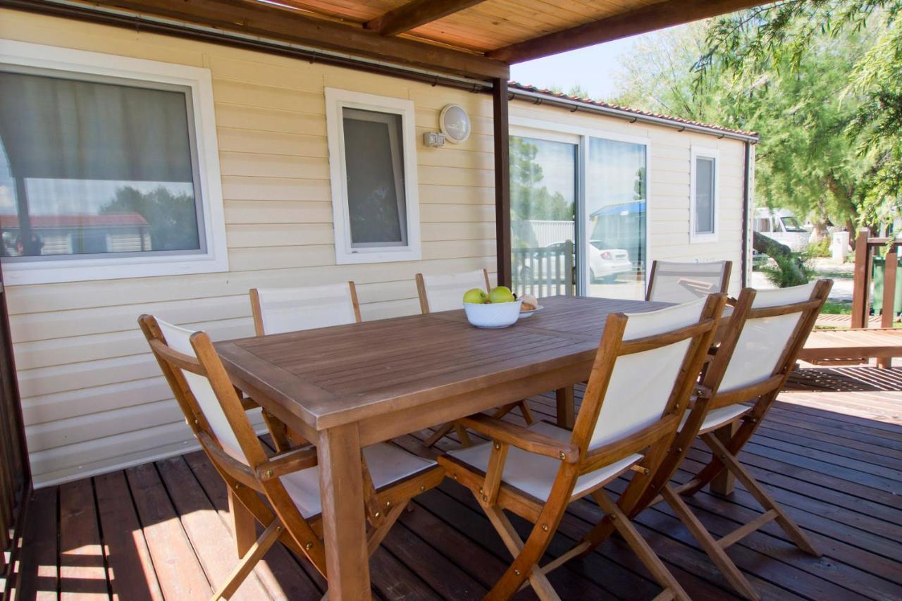 Mobile Homes Solaris Vacanceselect Sibenik Bagian luar foto