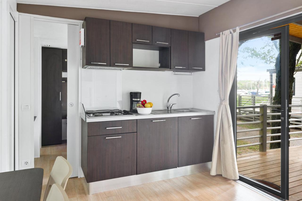 Mobile Homes Solaris Vacanceselect Sibenik Bagian luar foto