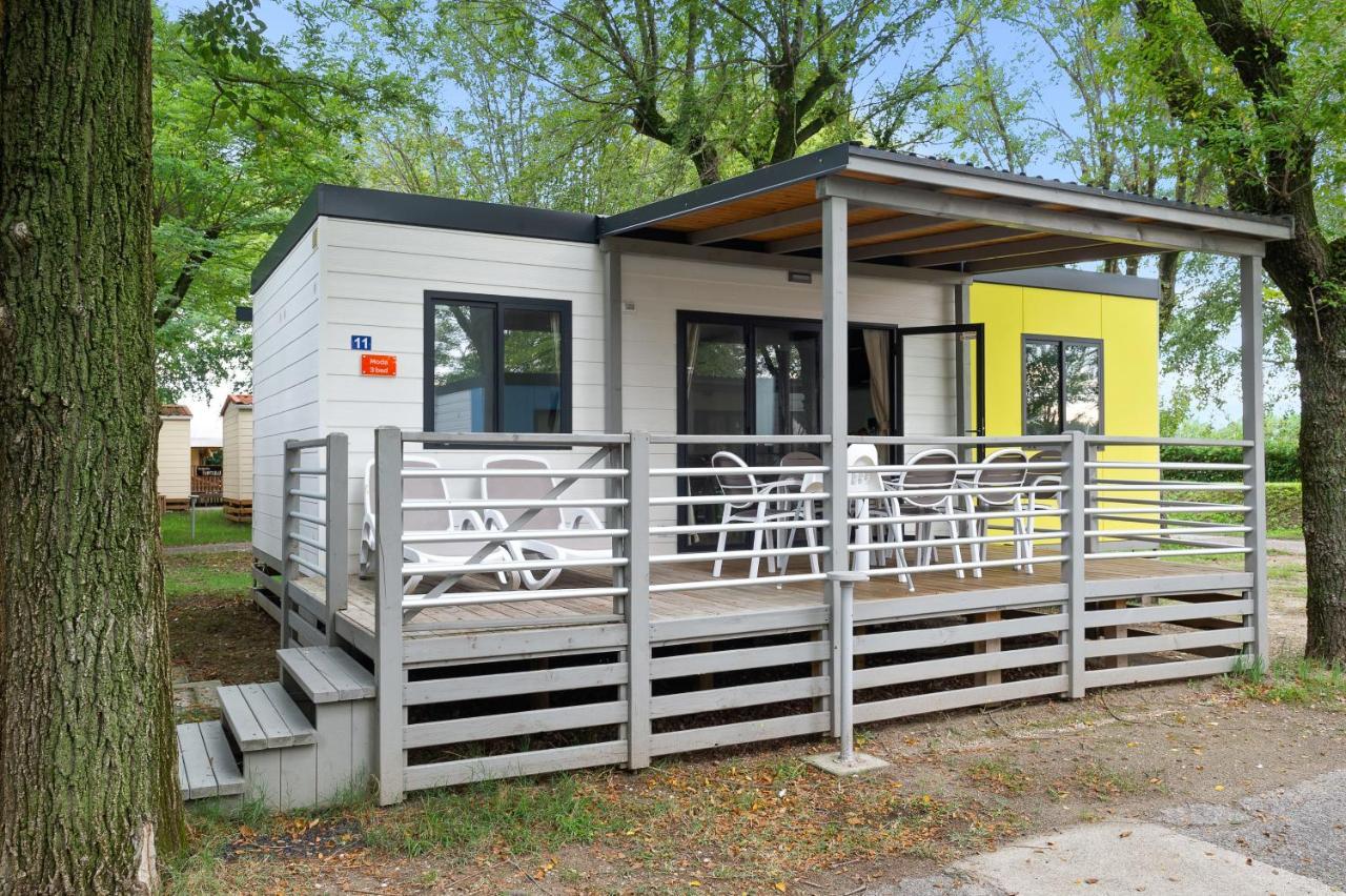 Mobile Homes Solaris Vacanceselect Sibenik Bagian luar foto